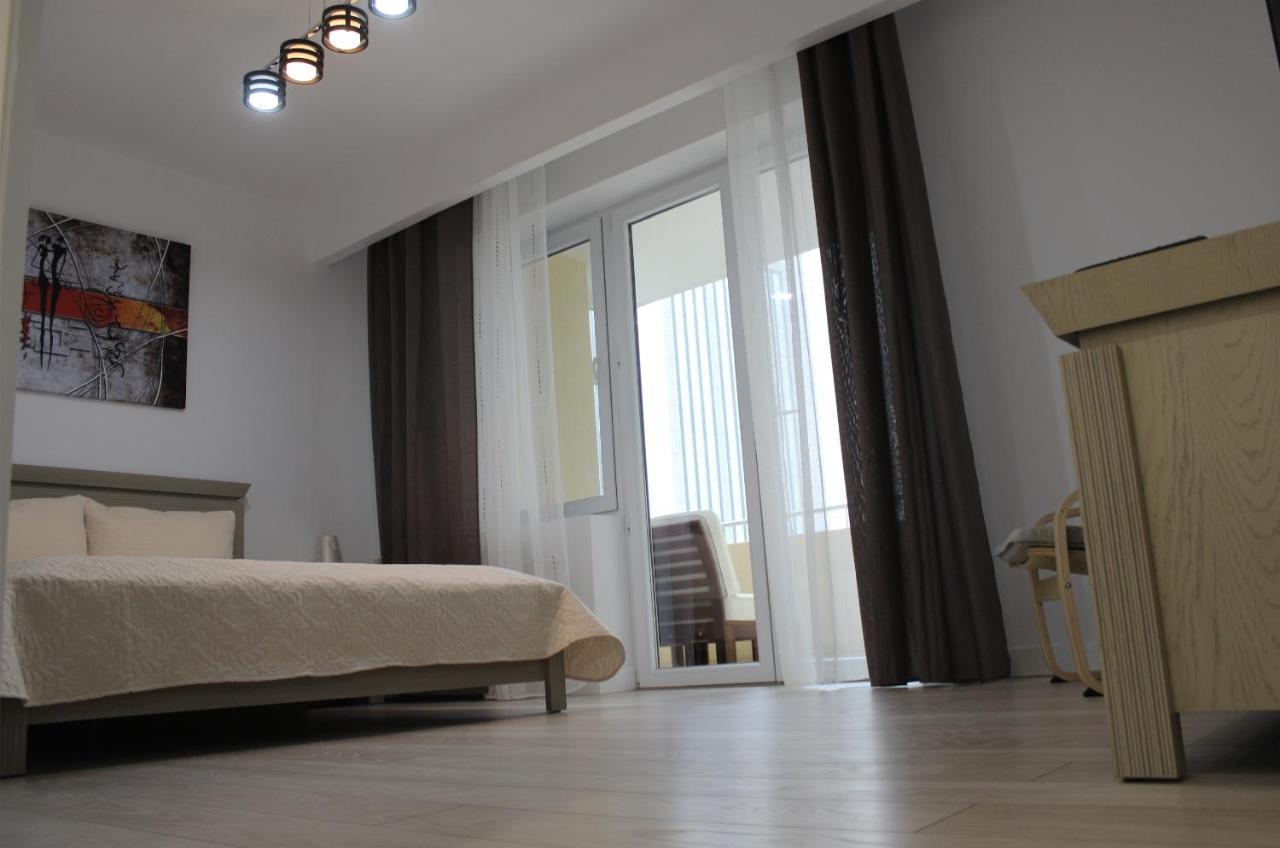 Luxury City Center Apartment - Romana Bucarest Esterno foto