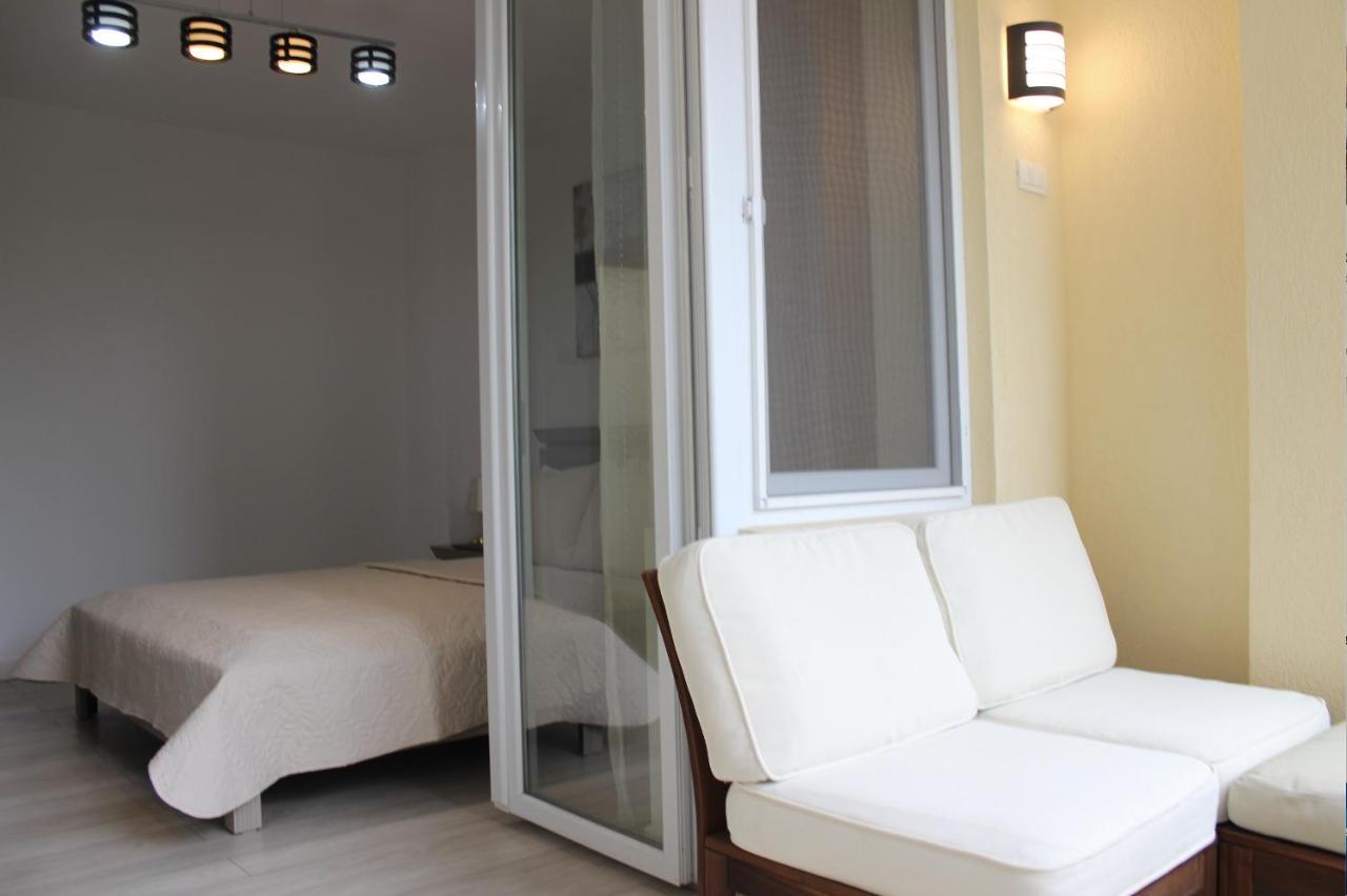Luxury City Center Apartment - Romana Bucarest Esterno foto