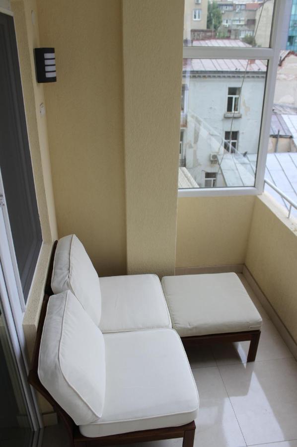Luxury City Center Apartment - Romana Bucarest Esterno foto