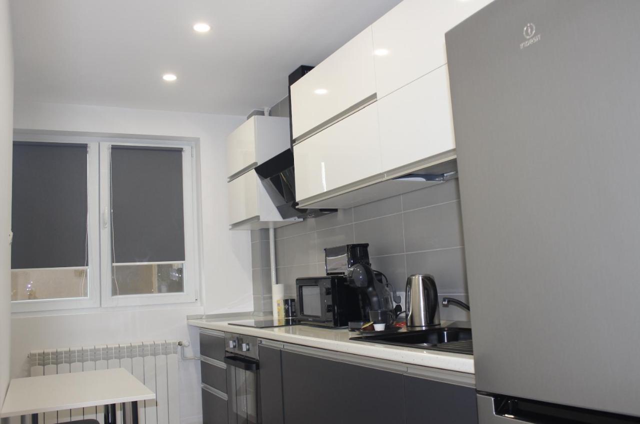 Luxury City Center Apartment - Romana Bucarest Esterno foto